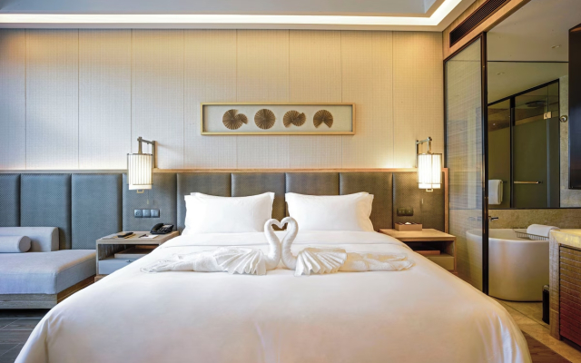 Sanya Harman Hotel