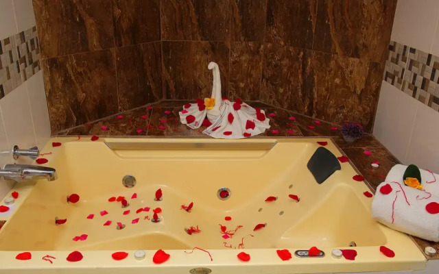 Gold Premium Hotel 