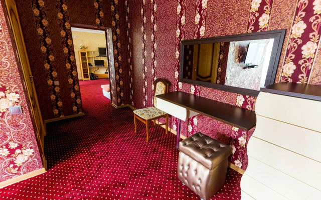 Отель Эльбрусия