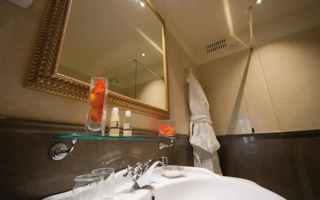 Plaza Hotel Lucchesi
