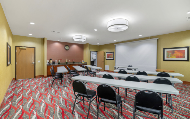 Best Western Plus Denton Inn & Suites