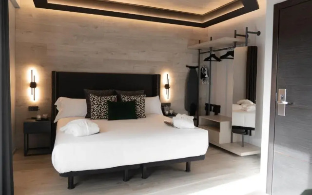 The Hotel Regina