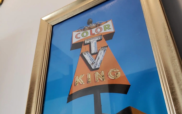 Hotel McCoy - Art, Coffee, Beer, Wine