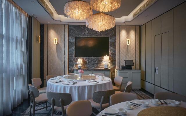 The Emperor(Happy Valley)Hotel