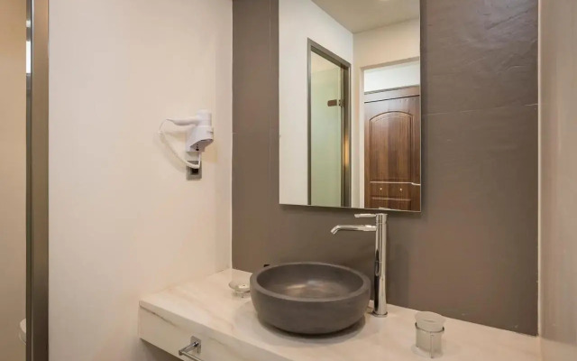 Atrion Hotel