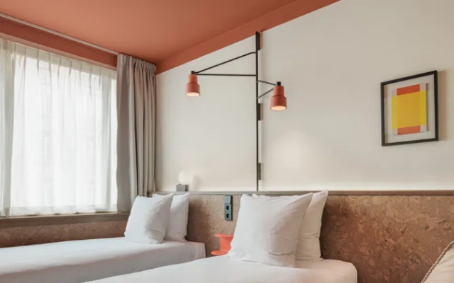 Twin room (twin beds)