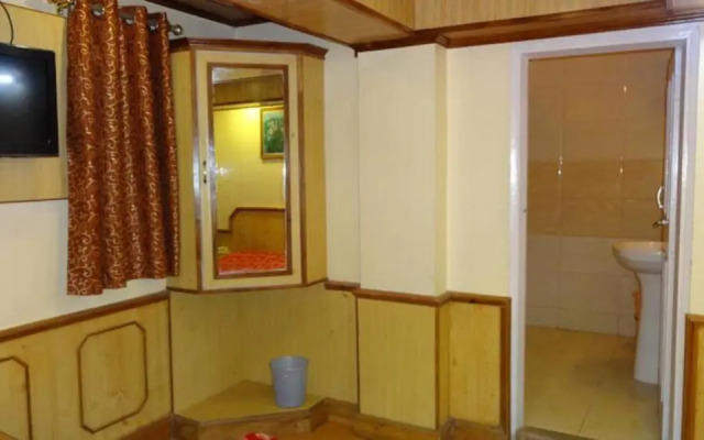 Hotel Samrat Regency