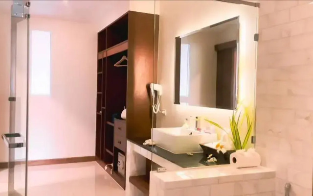 Aura Samui Best Beach Hotel