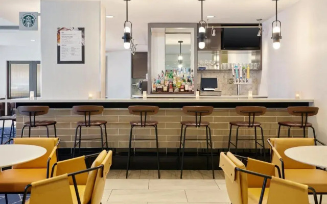 Courtyard by Marriott Culver City Los Angeles
