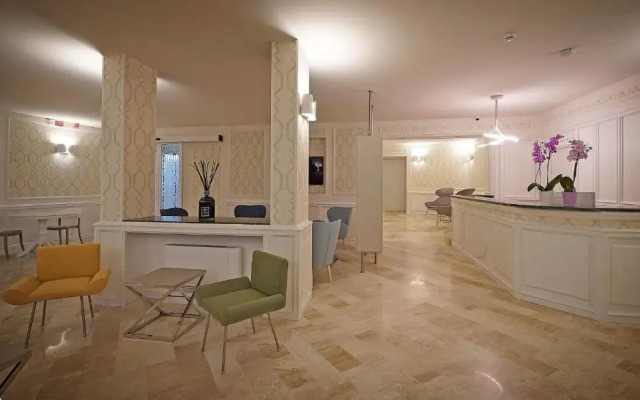 Hotel Du Lac Gardone Riviera