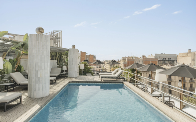 Claris  & Spa 5GL, a Small Luxury s of the World