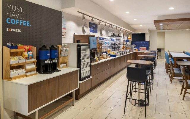 Holiday Inn Express NYC Chelsea - NoMad Area