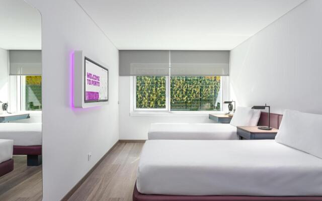 YOTEL Porto