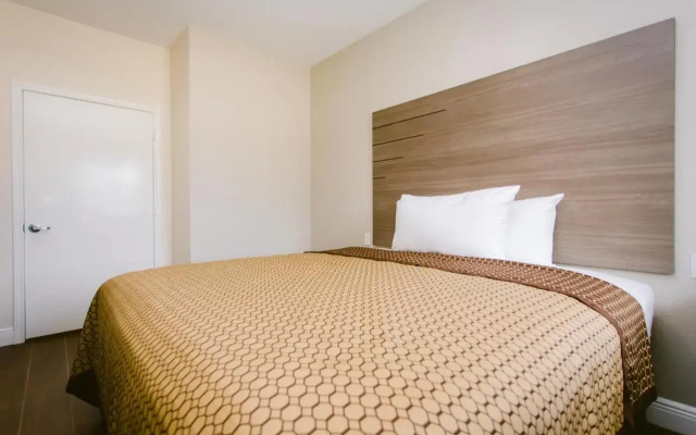 Scottish Inn & Suites