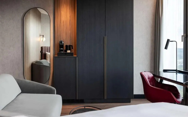 Radisson Blu Hotel At Porsche Design Tower Stuttgart