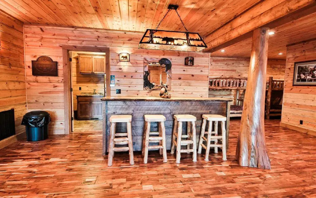 stayNantahala – Smoky Mountain Cabins and Luxury Yurts