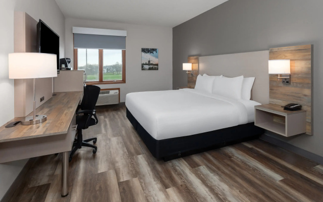 Links Bos Landen Hotel & Spa of Pella, Trademark by Wyndham
