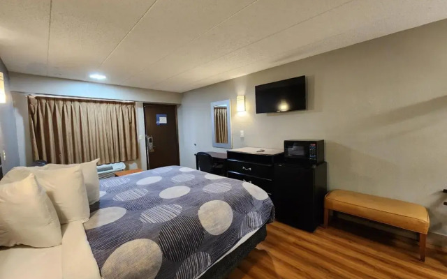 Americas Best Value Inn & Suites Little Rock at Scott Hamilton Dr