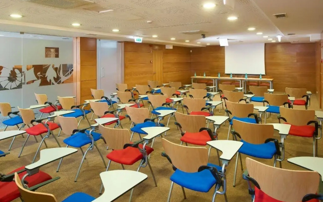 Oceanus Aparthotel