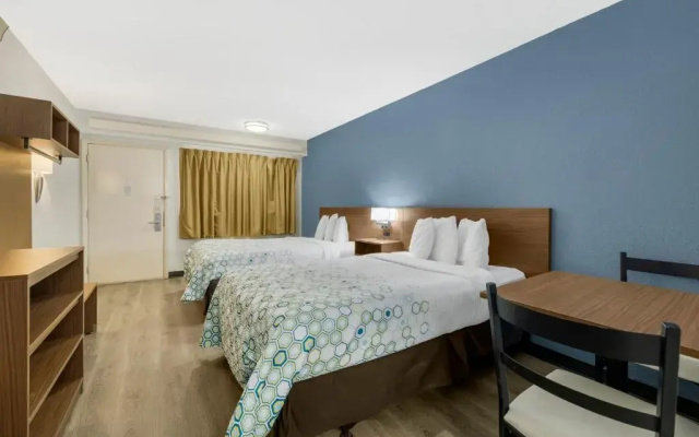 Red Roof Inn Buffalo - Niagara Airport