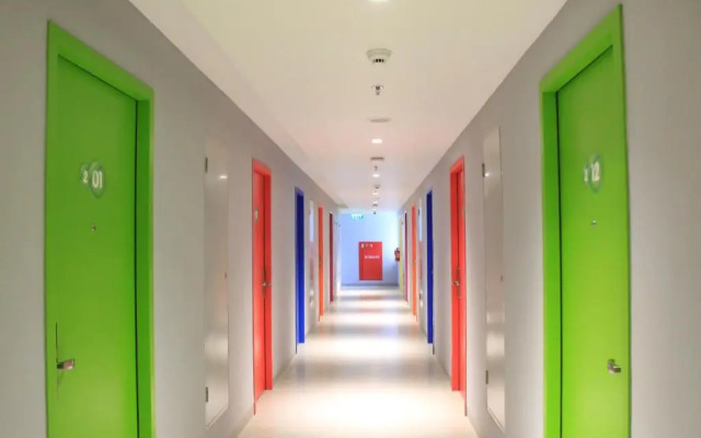 POP! Hotel Solo