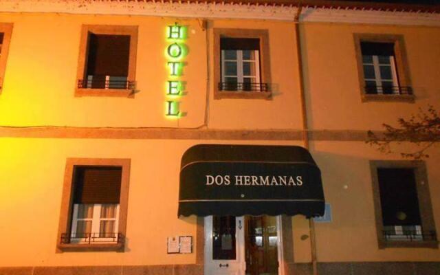 Hotel Dos Hermanas