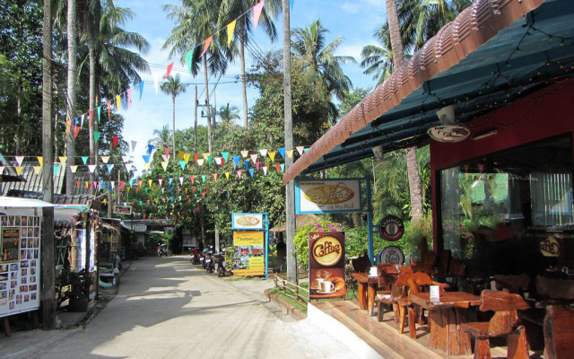 Sea Flower Resort (SHA Extra Plus)