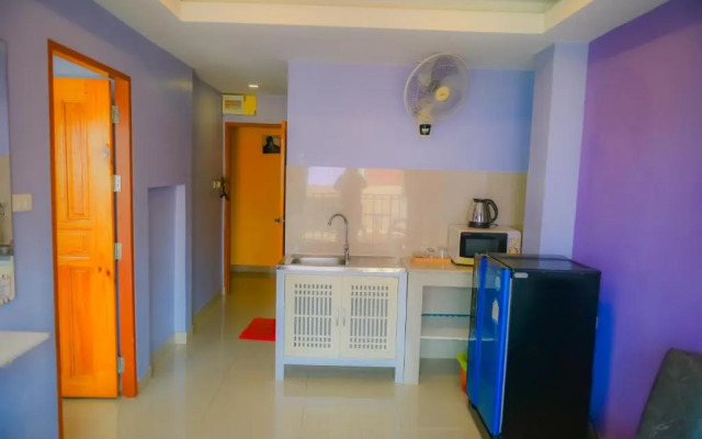 Patumnak Beach Guesthouse