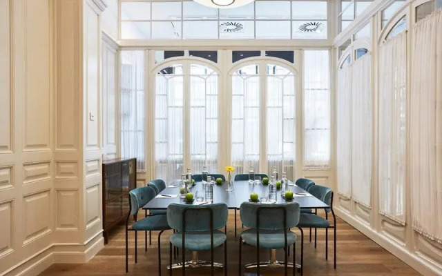 Pulitzer Hotel