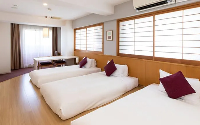 Residential Triple Family room 사진 2