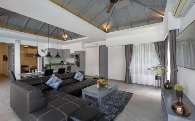 Karon Beach Pool Villa