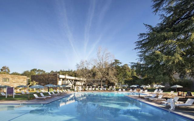 Flamingo Resort & Spa Santa Rosa Sonoma, Tapestry by Hilton