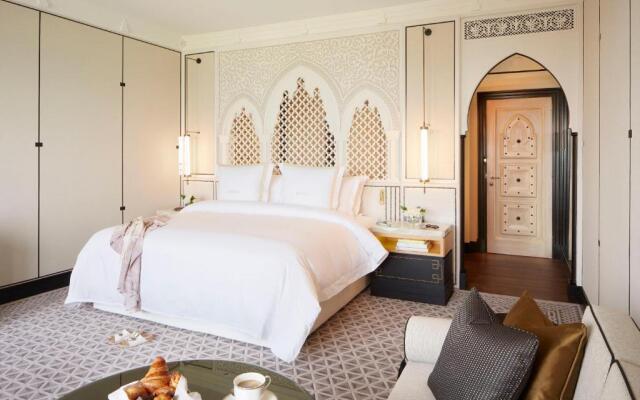 Jumeirah Mina Al Salam Hotel