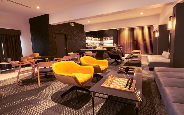 Champions Club and Hotel, Houston Westchase