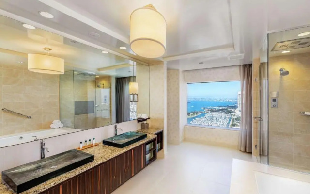 Hilton San Diego Bayfront