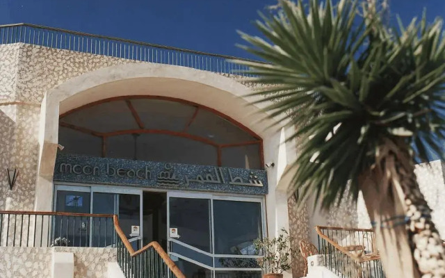 Moonbeach Hotel & Windsurfing Centre