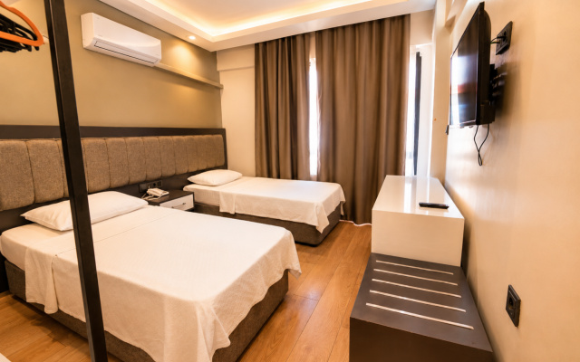Hotel London Blue