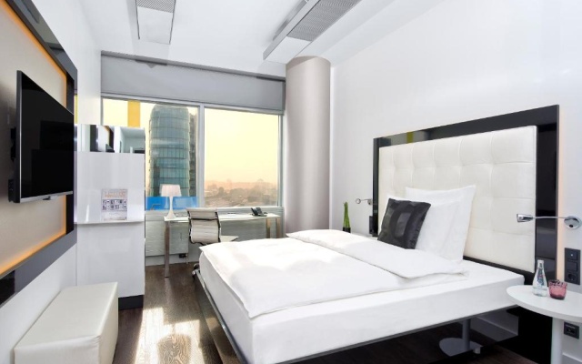 INNSiDE Premium Double room (full double bed)