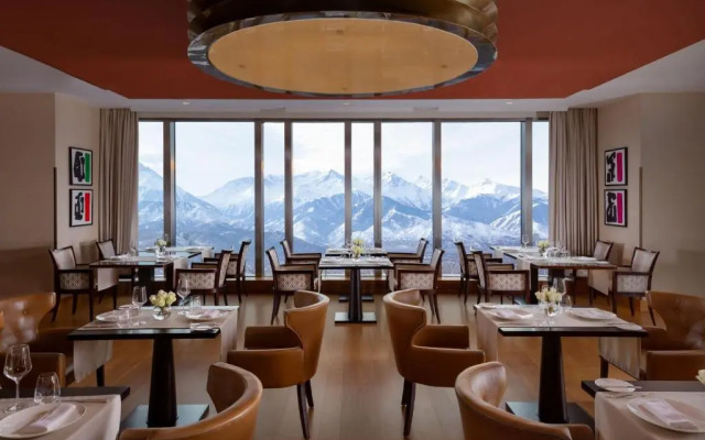 Отель The Ritz-carlton, Almaty