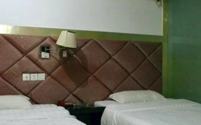 Zhuhai Times Convenience Hotel (Gongbei Port Fuhuali Branch)