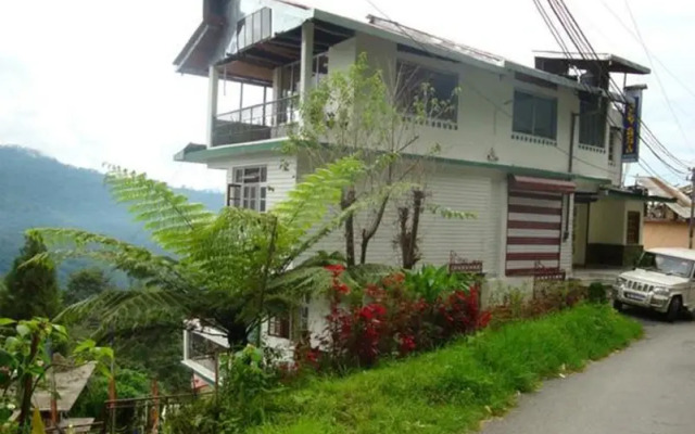 Hotel Chalet Orchid