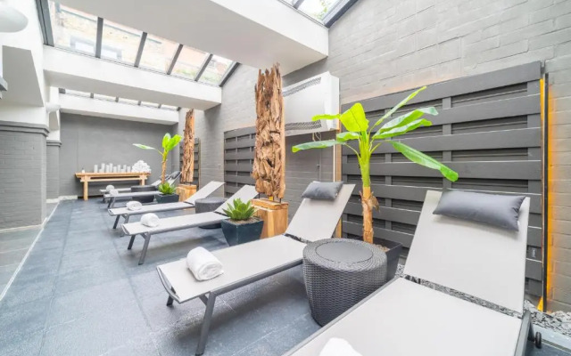 Grand Hotel Normandy by CW Hotel Collection