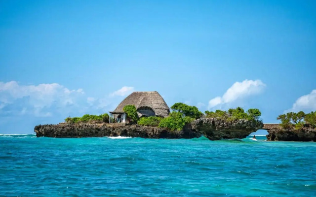 Chale Island Resort