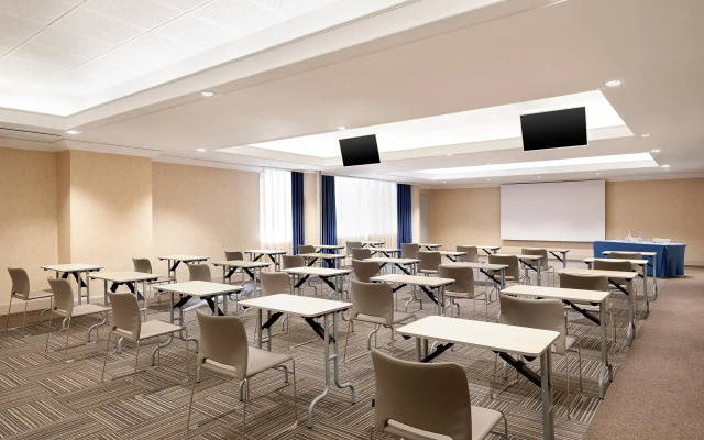 Courtyard by Marriott Rome Central Park