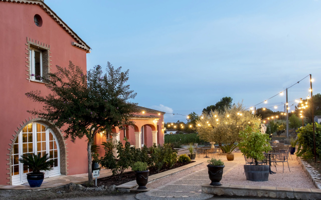 Domaine Rabiega - vineyard and boutique hotel