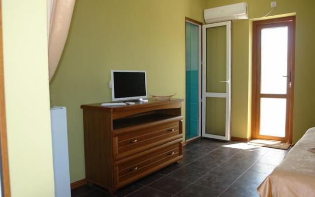 Zhemchuzhina Meganoma Guest House