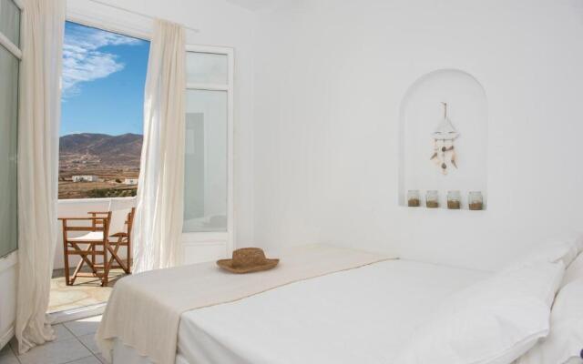 Cleopatra Seaside Homes Paros
