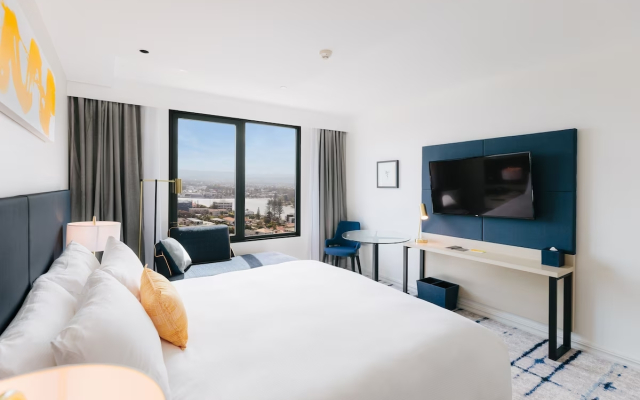 voco Gold Coast by IHG