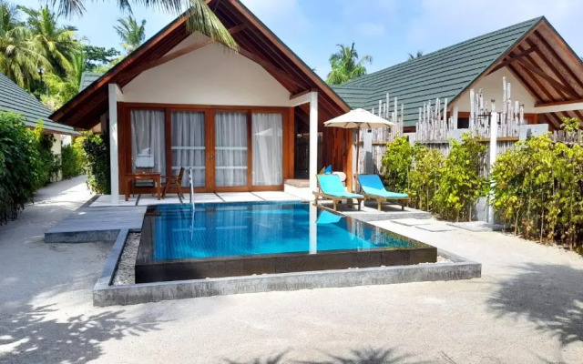 Furaveri Maldives Hotel