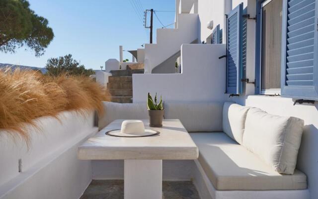 Cleopatra Seaside Homes Paros